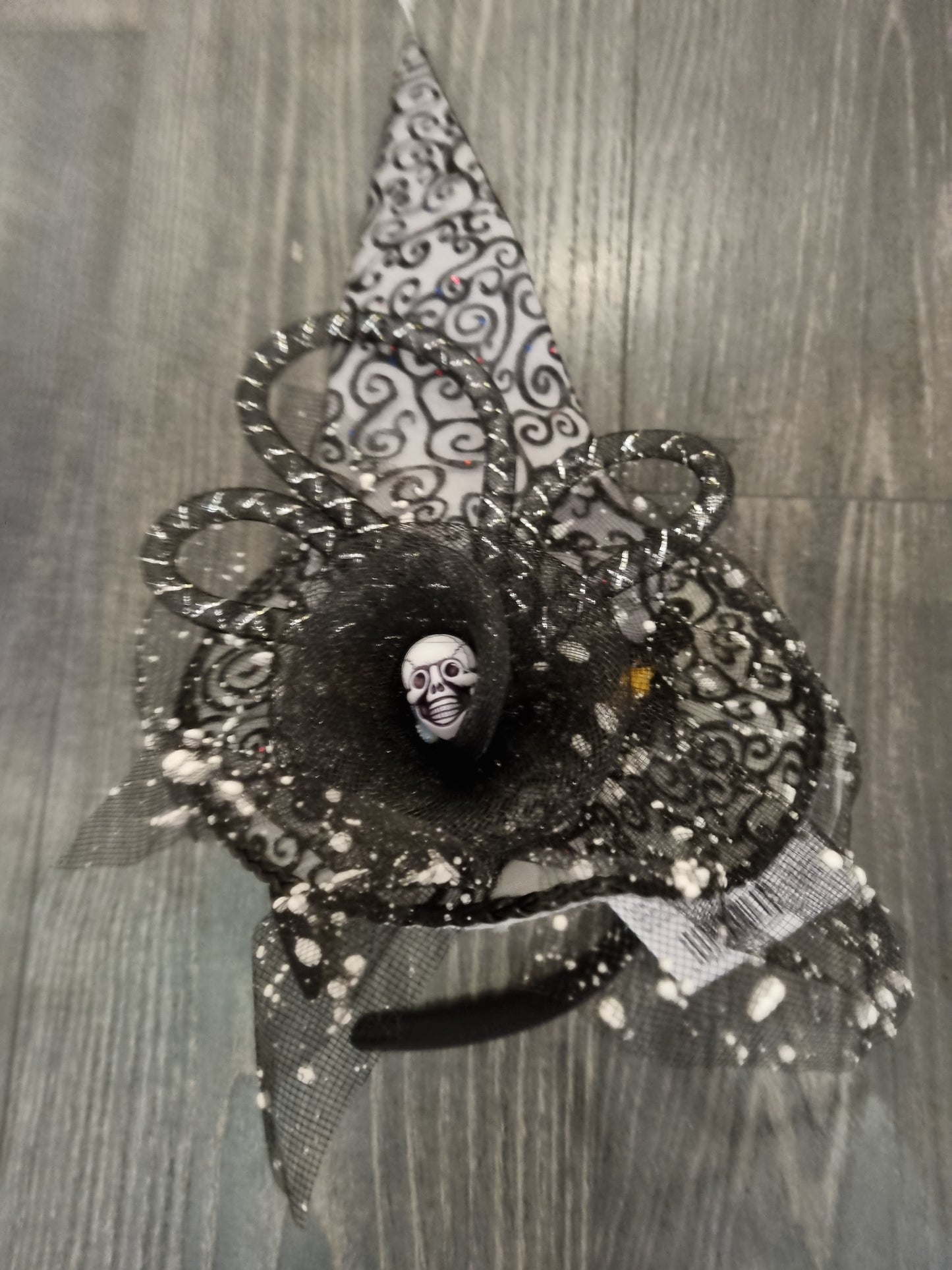 Afbeelding van Headband witch skull hat
