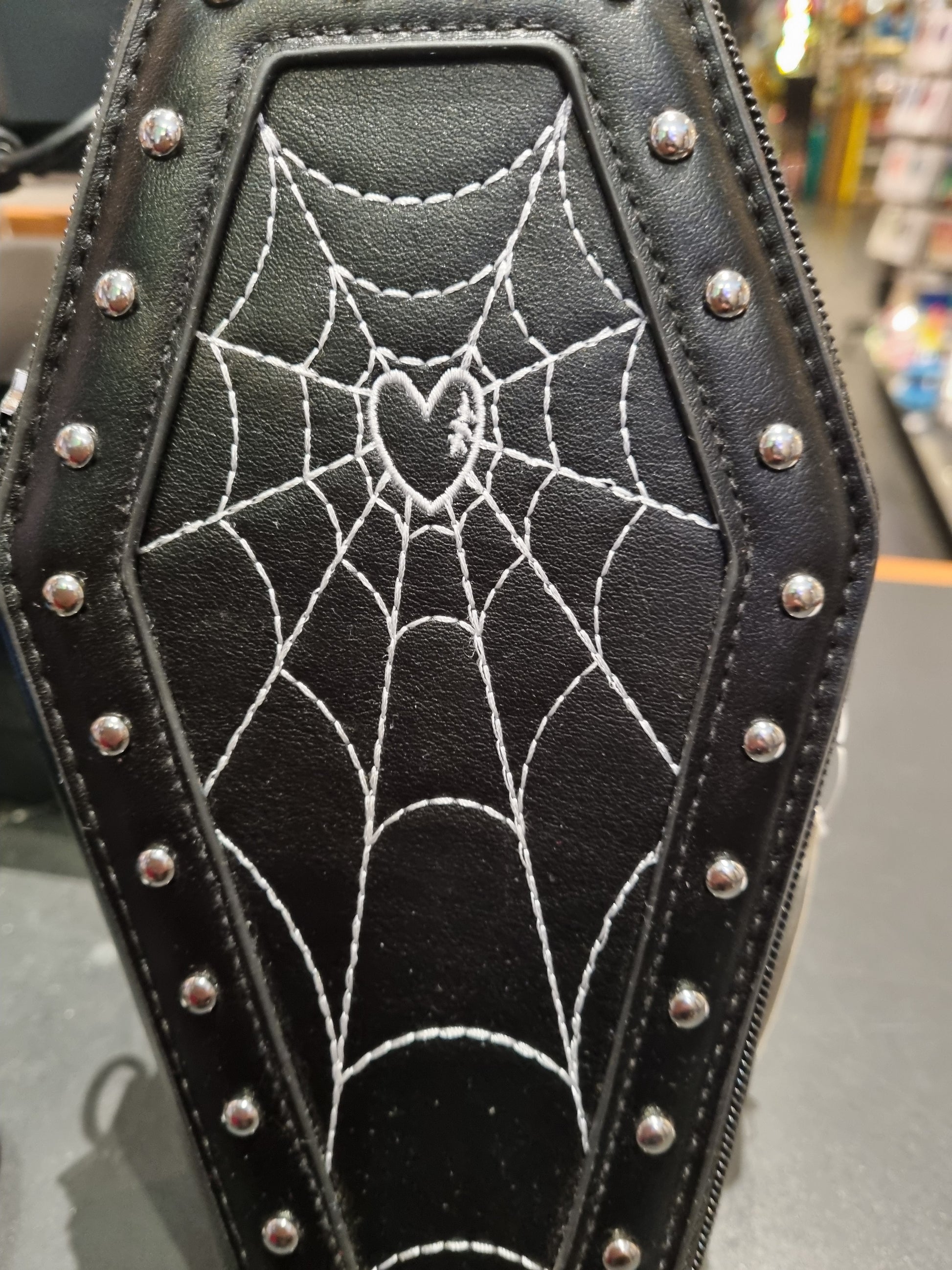 Afbeelding van Purse Handtas Coffin Spider -studs